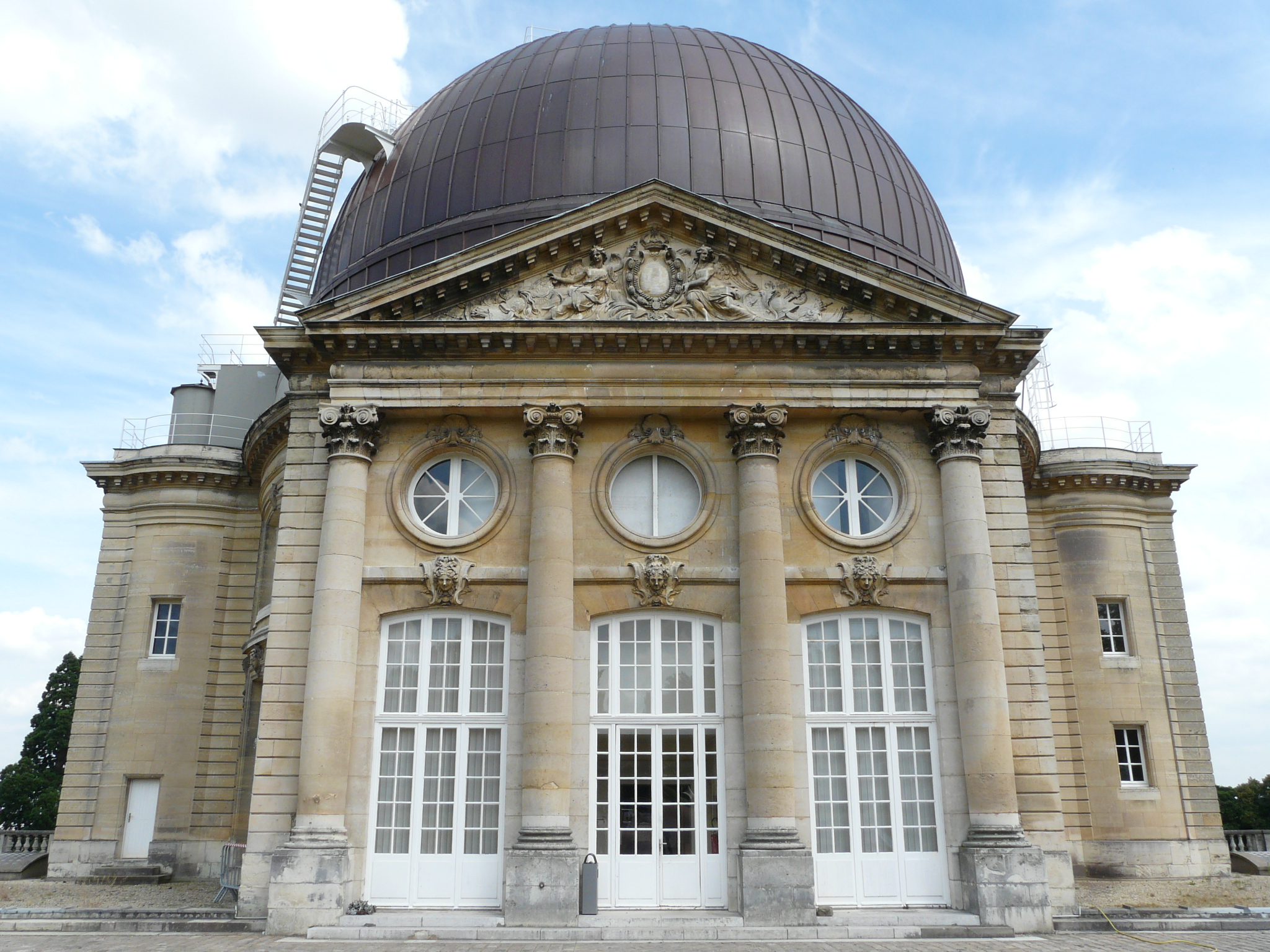 Exterior view of the Paris Observatory area